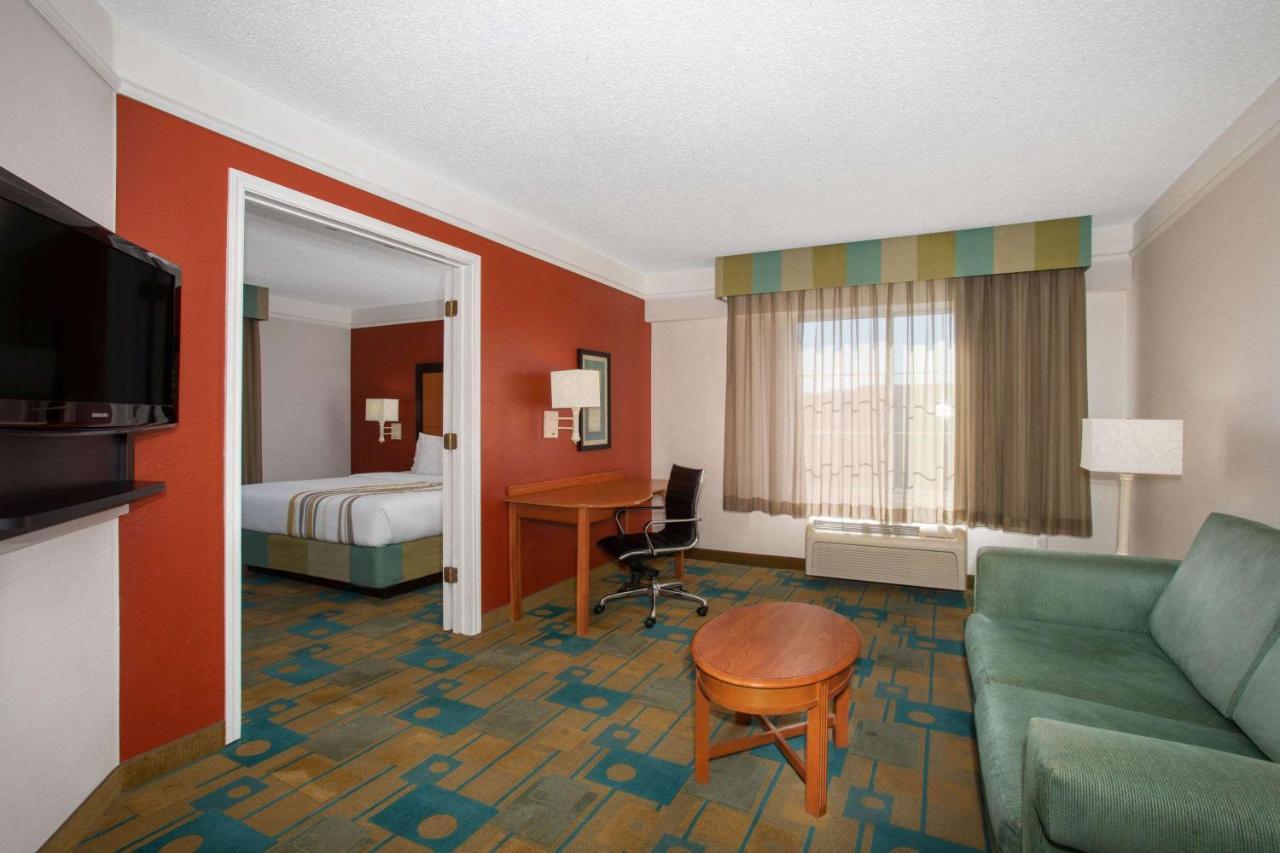 La Quinta By Wyndham Denver Southwest Hotel 3*